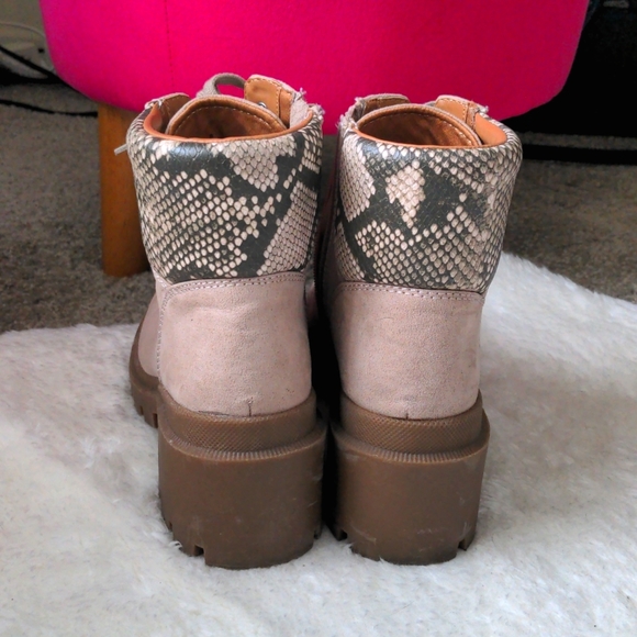 Universal Thread Taupe Combat Boots - Picture 2 of 8